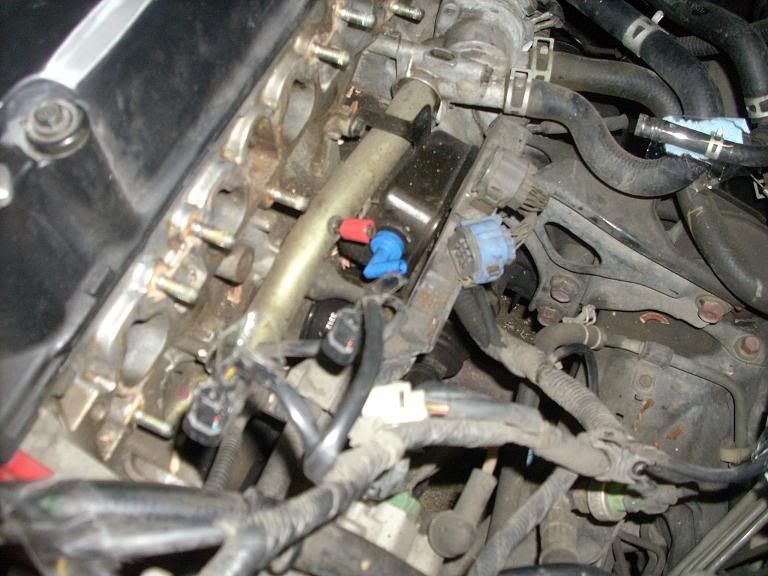 My y7 to y8 Intake Manifold Swap (pics) Honda D Series Forum